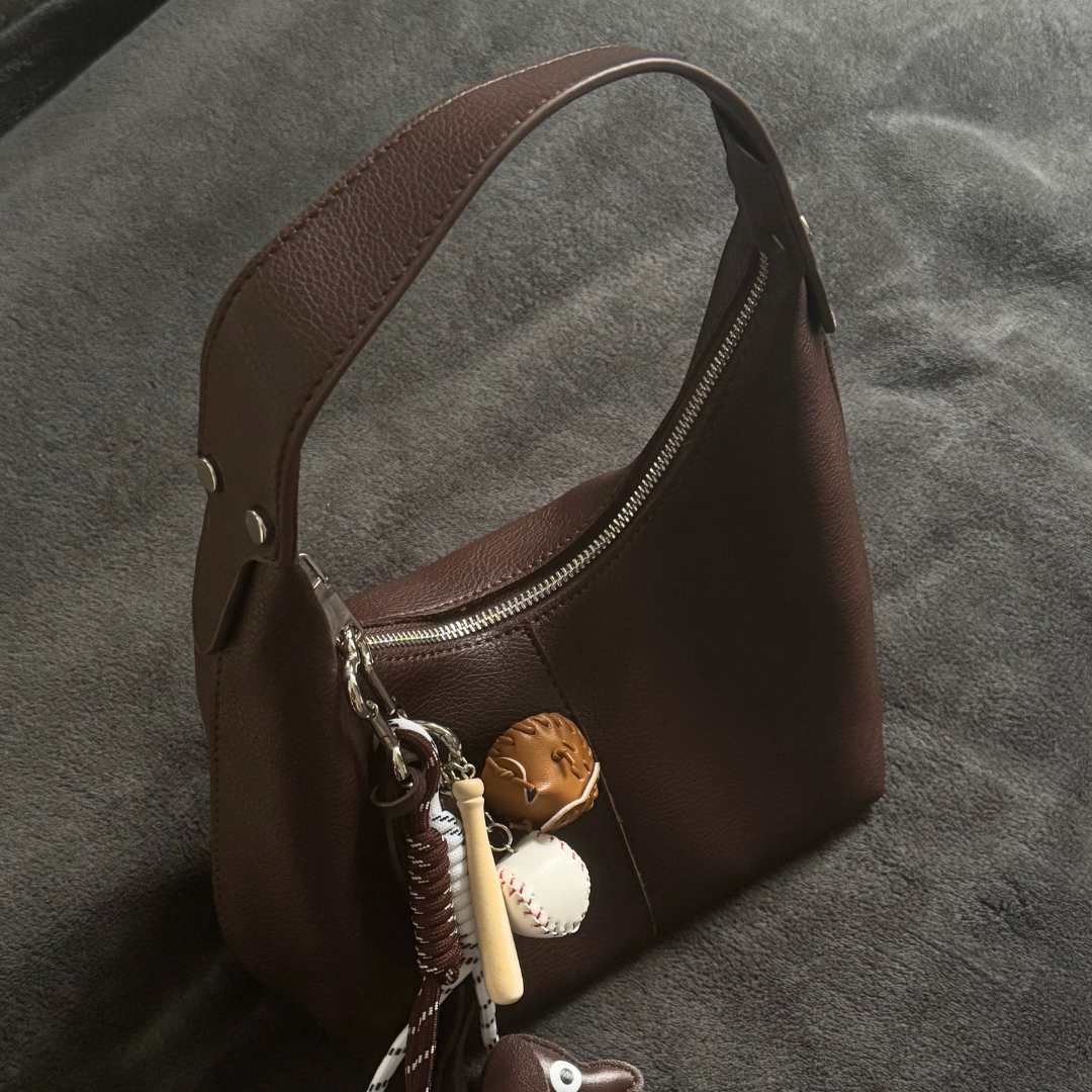 Sac Amira — AMBLE