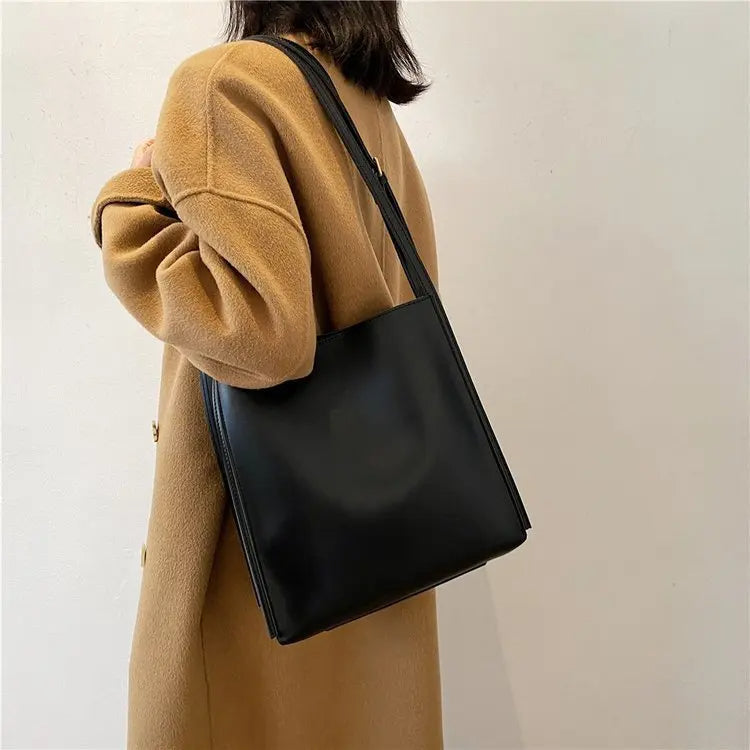 Sac Constance — AMBLE