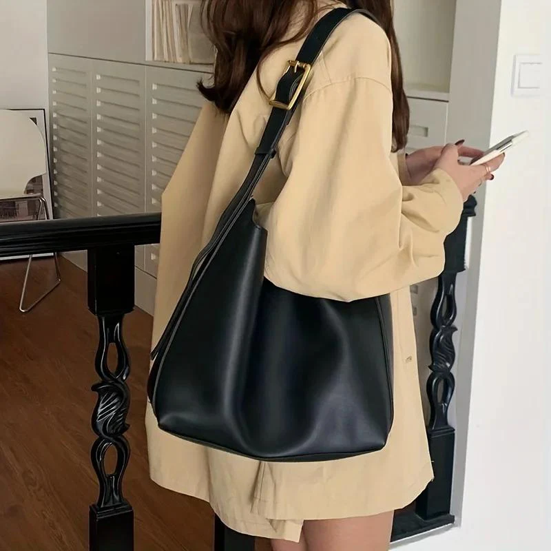Sac Lily — AMBLE